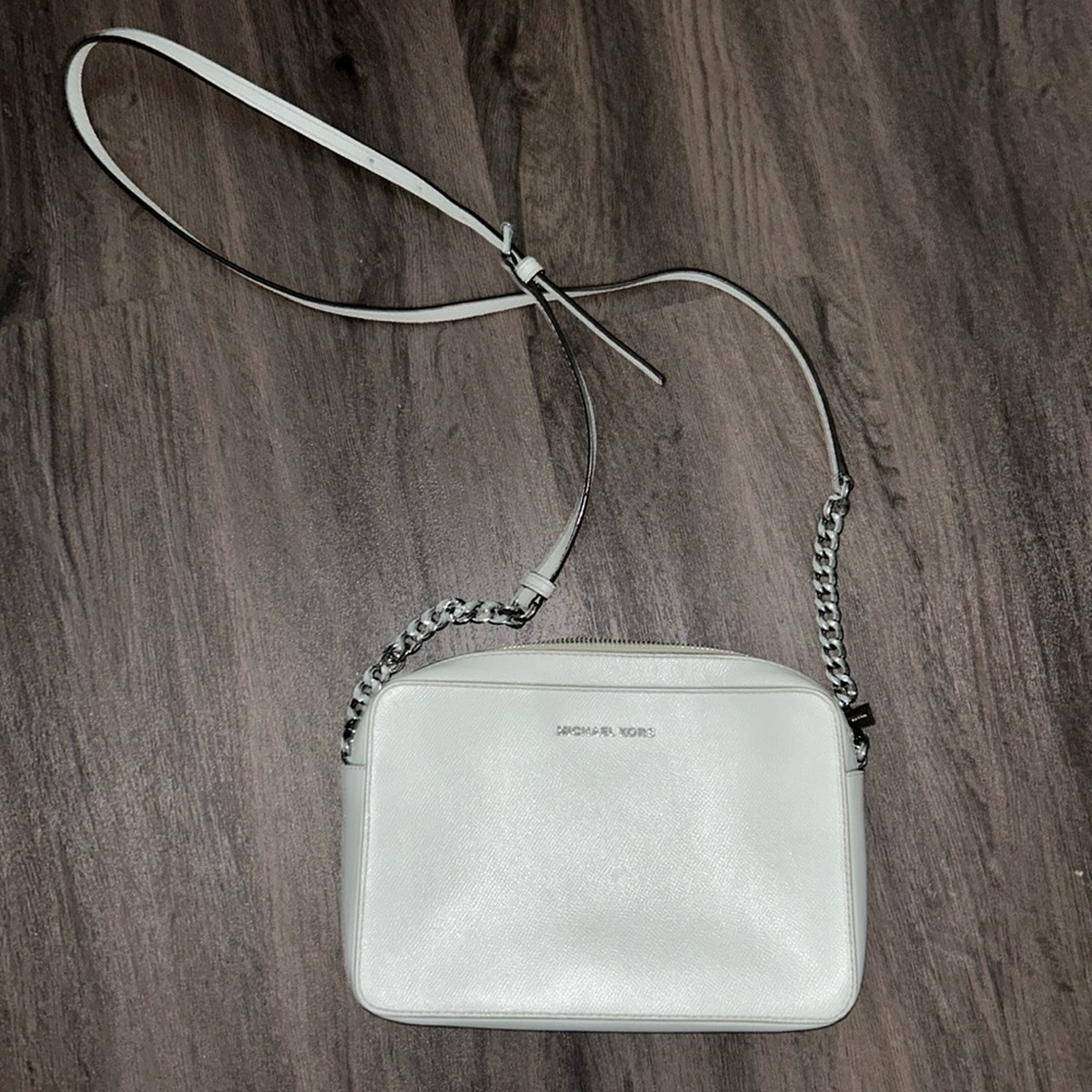 White Michael Kors Cross Body